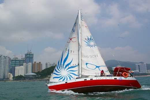 8면 다비치 요트 사진