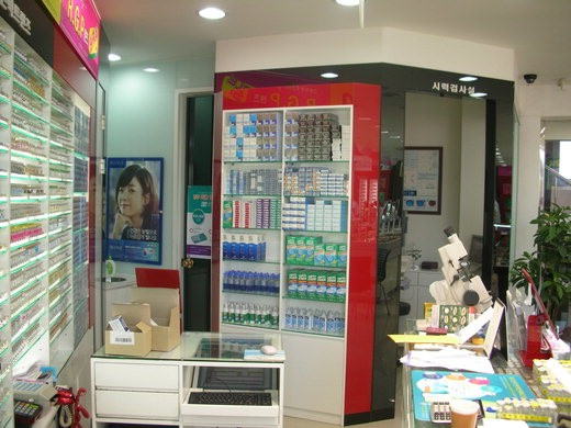 17면 콘택트코너