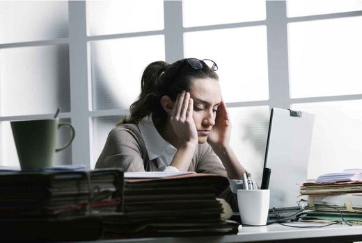 니콘안경렌즈_겨울철 사무실 눈 보호법