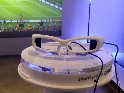 Sony-Smart-Eyeglass-1