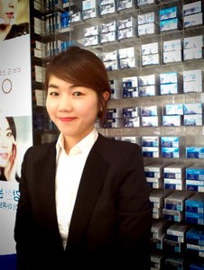 8면 아큐브 미니인터뷰