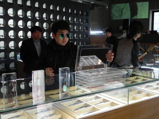 선글라스 진열