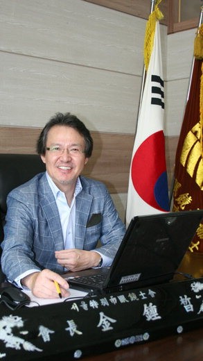 김종석 사진 수정입니다.