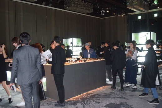 화보 - 옵티칼 w