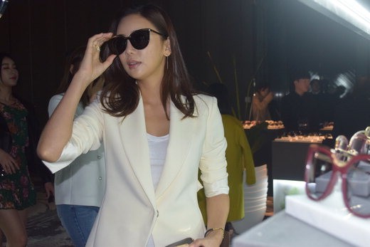 화보 - 옵티칼 w