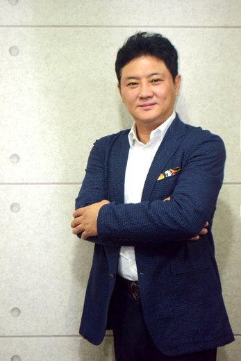 기획-안경매니져 이재형 본부장(중간컷)