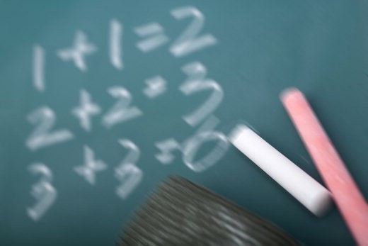 8면 수험생 집중력 흐리는 난시 이미지