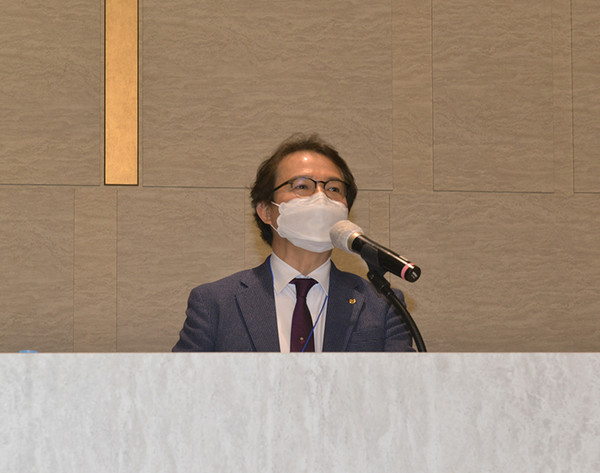 (사)대한안경사협회 김종석 협회장은 지난 2월 열린 제47차 정기대의원총회에서 안경사 업권을 해치는 모든 정책에 대한 회원들의 관심을 적극 당부했다.