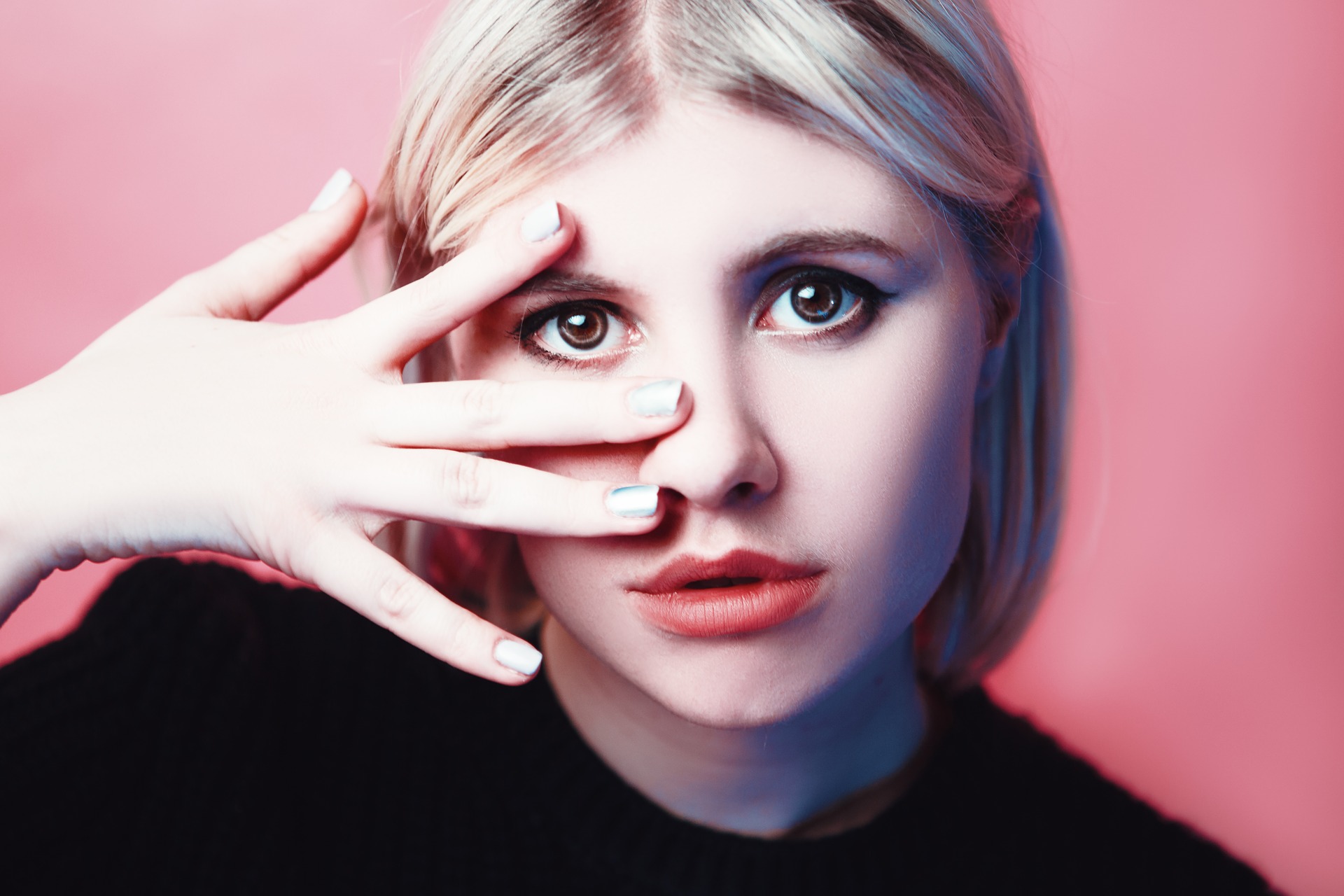 돌출된 눈을 교정 수술이 가능하다(사진=픽사베이)