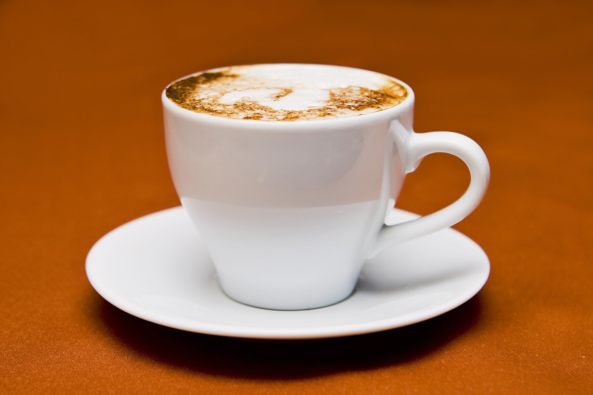 카페인이 든 커피를 많이 마시면 눈 건강에 악영향을 미칠 수 있다 (사진=픽사베이)