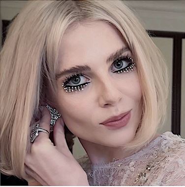 루시 보인턴 @missjobaker 인스타그램