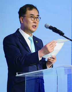 박형철 재무부회장