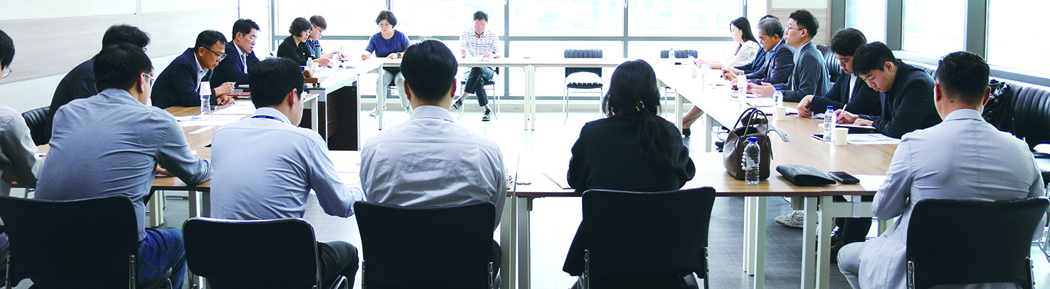 지난 3일 대한안경사협회와 전시 주관사인 서울메쎄, 엑스포비전 관계자들이 참석한 가운데 준비 상황을 점검하는 회의가 진행됐다.